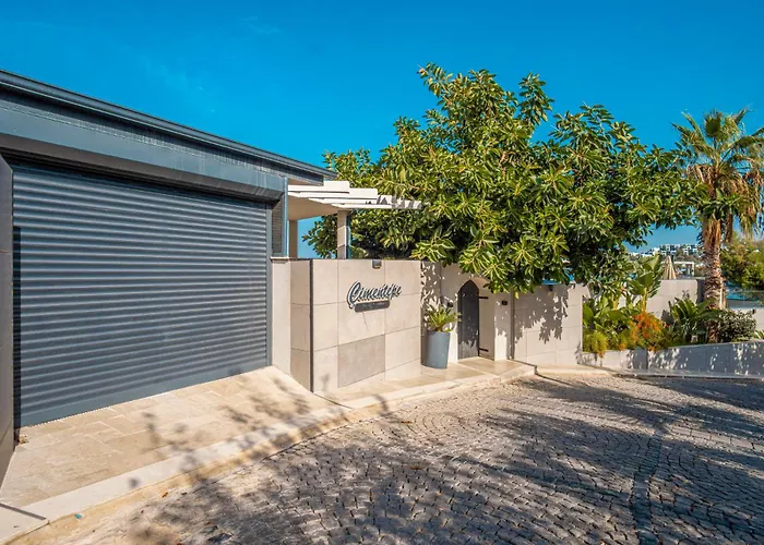 Cimentepe Deluxe Villa