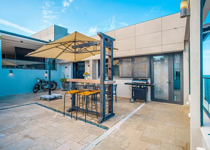 Cimentepe Deluxe Villa