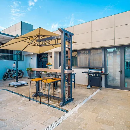 Cimentepe Deluxe فيلة